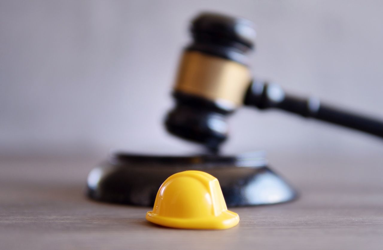 Read more about the article Penalties for Not Carrying Workers’ Compensation Insurance: What Employers Need to Know 